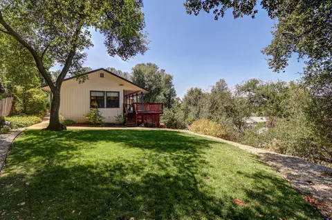 Exterior - 3808 Bluffside Ct, Redding, CA 96002 photo 3 of 9