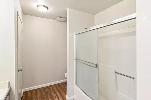 Bath - 3808 Bluffside Ct, Redding, CA 96002 photo 5 of 5