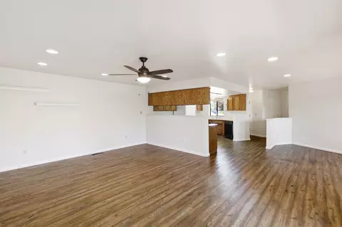 Living - 3808 Bluffside Ct, Redding, CA 96002 photo 4 of 8
