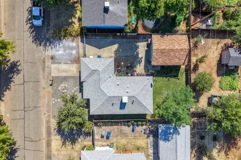 View/Area - 2115 Phobos Ct, Redding, CA 96002 photo 1 of 6