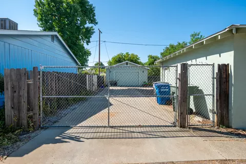 Exterior - 2115 Phobos Ct, Redding, CA 96002 photo 8 of 16