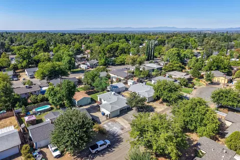 View/Area - 2115 Phobos Ct, Redding, CA 96002 photo 4 of 6