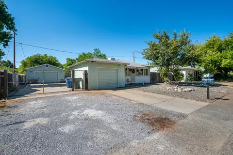 Exterior - 2115 Phobos Ct, Redding, CA 96002 photo 2 of 16
