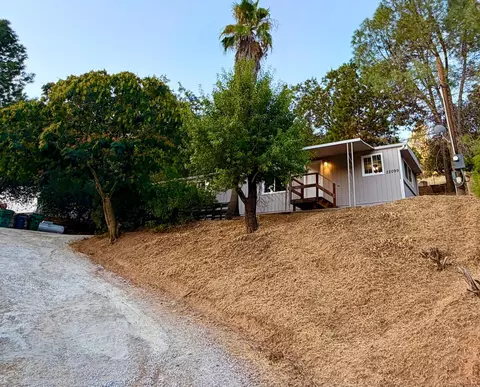22099 Hidden Valley Dr, Redding, CA 96003 photo 3