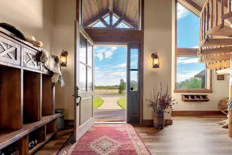 Entry Way - 15170 China Rapids Dr, Red Bluff, CA 96080 photo 1 of 3