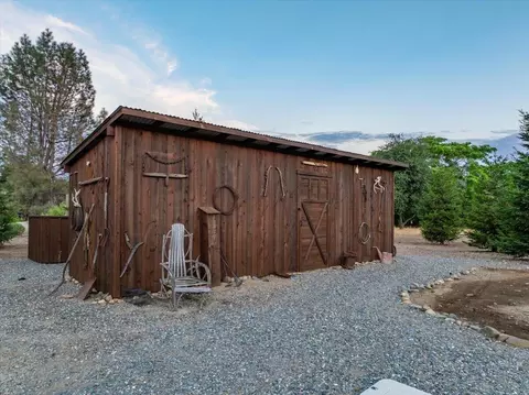 Exterior - 15170 China Rapids Dr, Red Bluff, CA 96080 photo 16 of 18