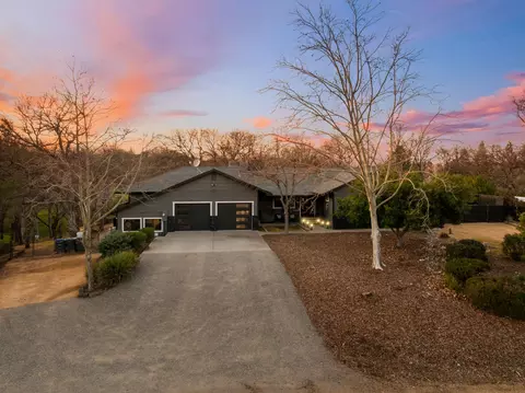 14395 Del Oro Ct, Red Bluff, CA 96080