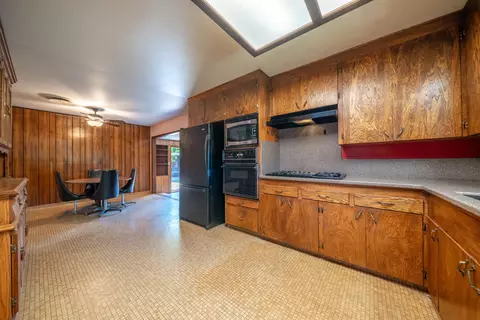 Kitchen - 1654 El Dorado Way, Redding, CA 96002 photo 1 of 1