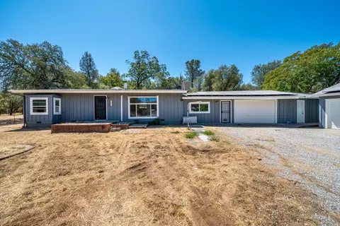 Exterior - 13613 Jaybird Way, Redding, CA 96003 photo 4 of 9