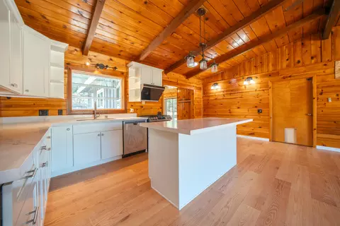 Kitchen - 13613 Jaybird Way, Redding, CA 96003 photo 2 of 4