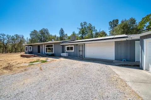 Exterior - 13613 Jaybird Way, Redding, CA 96003 photo 8 of 9