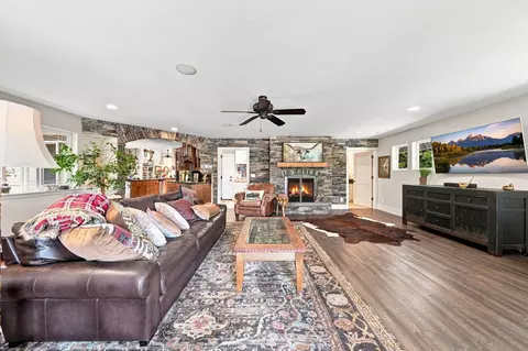 Living - 3339 Dodson Ln, Anderson, CA 96007 photo 8 of 8