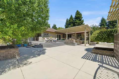 Exterior - 3339 Dodson Ln, Anderson, CA 96007 photo 26 of 35