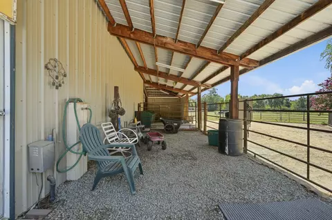 Exterior - 3339 Dodson Ln, Anderson, CA 96007 photo 8 of 35
