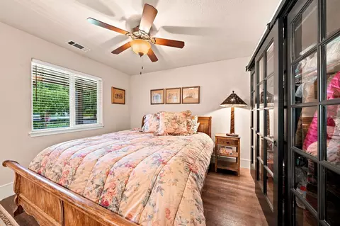 Bedroom - 3339 Dodson Ln, Anderson, CA 96007 photo 3 of 5