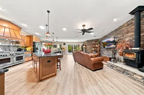 Kitchen - 3339 Dodson Ln, Anderson, CA 96007 photo 7 of 7