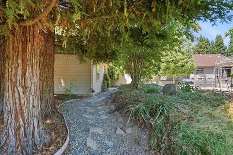 Exterior - 3339 Dodson Ln, Anderson, CA 96007 photo 25 of 35