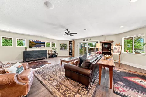 Living - 3339 Dodson Ln, Anderson, CA 96007 photo 5 of 8