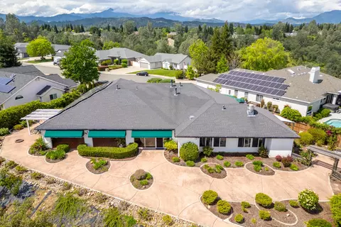 View/Area - 3025 Misty Glen Dr, Redding, CA 96001 photo 5 of 12