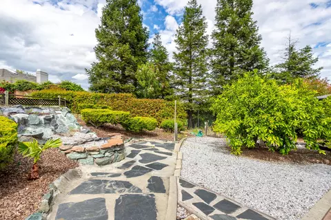 Exterior - 3025 Misty Glen Dr, Redding, CA 96001 photo 14 of 39