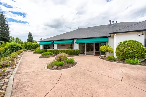 Exterior - 3025 Misty Glen Dr, Redding, CA 96001 photo 32 of 39