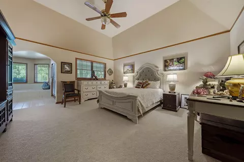 Bedroom - 1533 Arroyo Manor Dr, Redding, CA 96003 photo 2 of 3