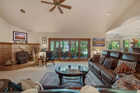 Living - 1533 Arroyo Manor Dr, Redding, CA 96003 photo 1 of 4