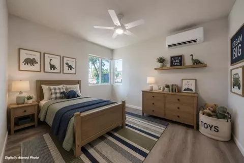 Bedroom - 1874 Hartnell Ave, Redding, CA 96002 photo 4 of 8