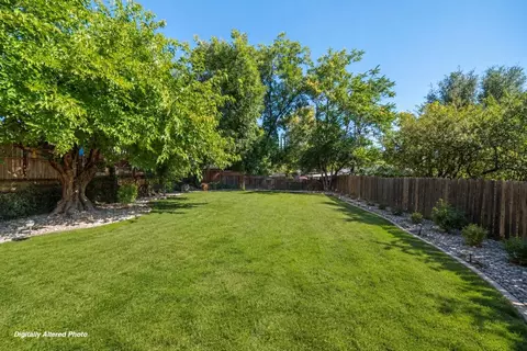 Exterior - 1874 Hartnell Ave, Redding, CA 96002 photo 4 of 6