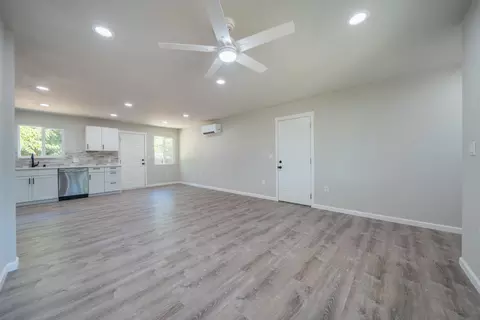 Living - 1874 Hartnell Ave, Redding, CA 96002 photo 3 of 6
