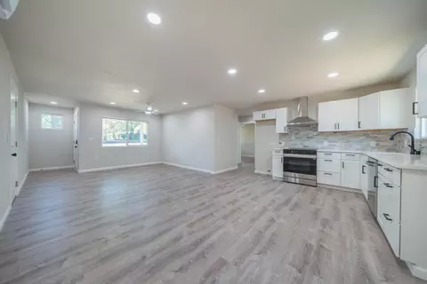 Living - 1874 Hartnell Ave, Redding, CA 96002 photo 5 of 6