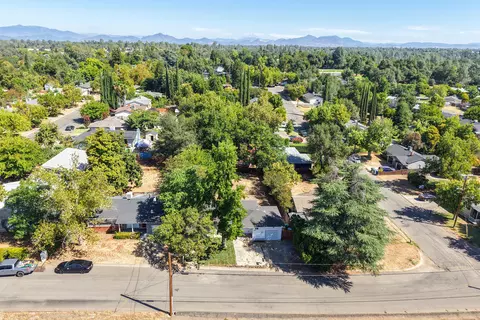 View/Area - 1874 Hartnell Ave, Redding, CA 96002 photo 2 of 2