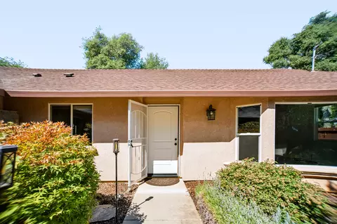 Entry Way - 1157 Harpole Rd, Redding, CA 96002 photo 1 of 3
