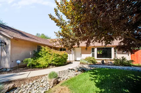 Exterior - 1157 Harpole Rd, Redding, CA 96002 photo 4 of 11