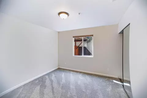 Bedroom - 1157 Harpole Rd, Redding, CA 96002 photo 4 of 6