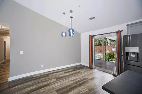 Dining - 1157 Harpole Rd, Redding, CA 96002 photo 2 of 3