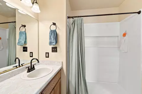 Bath - 28612 Alpine Way, Shingletown, CA 96088 photo 2 of 4