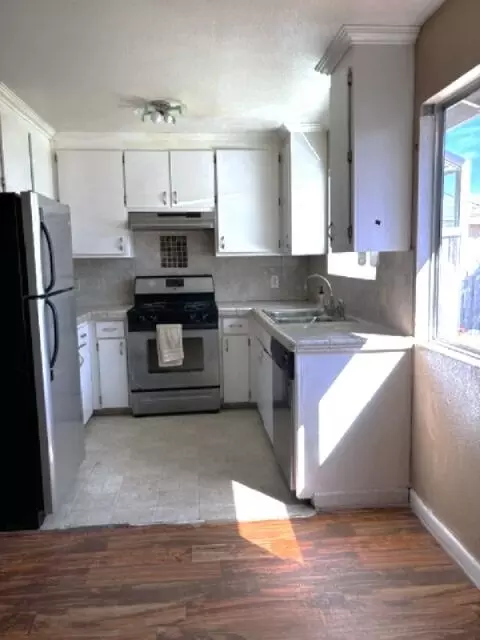 Kitchen - 1392 Whistling Dr, Redding, CA 96003 photo 1 of 3