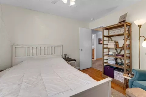 Bedroom - 1394 Mistletoe Ln, Redding, CA 96002 photo 2 of 3