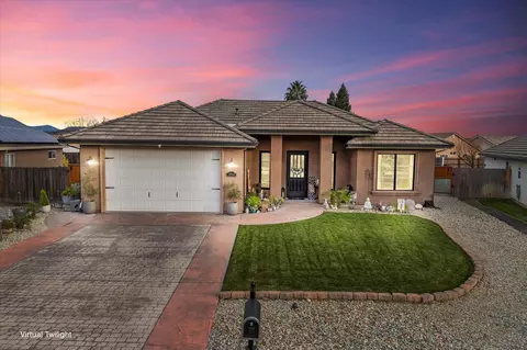 18994 Compass Dr, Cottonwood, CA 96022