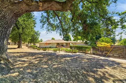 Exterior - 7150 Deschutes Rd, Anderson, CA 96007 photo 15 of 17