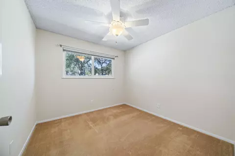 Bedroom - 7150 Deschutes Rd, Anderson, CA 96007 photo 5 of 8