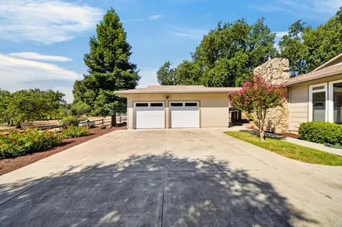 Exterior - 7150 Deschutes Rd, Anderson, CA 96007 photo 5 of 17