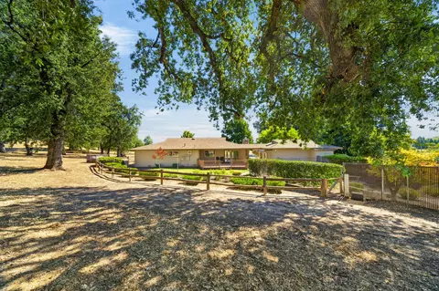 Exterior - 7150 Deschutes Rd, Anderson, CA 96007 photo 16 of 17
