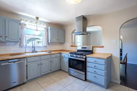Kitchen - 2304 California St, Redding, CA 96001 photo 2 of 2