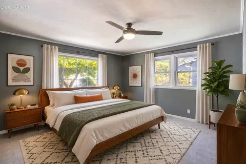 Bedroom - 2304 California St, Redding, CA 96001 photo 1 of 7