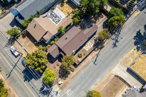 View/Area - 2304 California St, Redding, CA 96001 photo 1 of 2