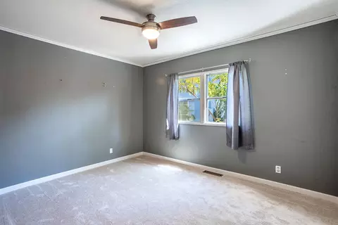 Bedroom - 2304 California St, Redding, CA 96001 photo 5 of 7