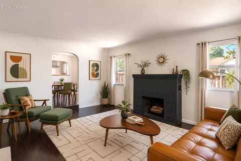 Living - 2304 California St, Redding, CA 96001 photo 1 of 4