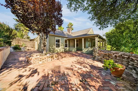 Exterior - 2405 Butte St, Redding, CA 96001 photo 7 of 19